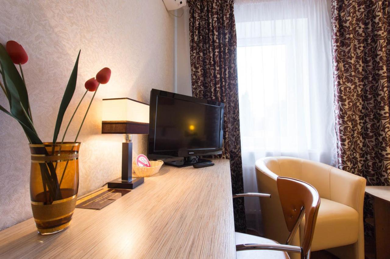Excellent Studio Apartment In The Center - Kravtsova Lane 13B คาร์คิฟ ภายนอก รูปภาพ